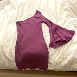 Beautiful size medium dress! Dirty purple, above the knee, One shoulder dress